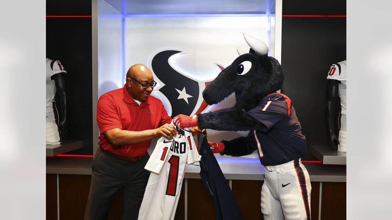 Houston Texans on LinkedIn: Houston Texans announce partnership with  BitWallet