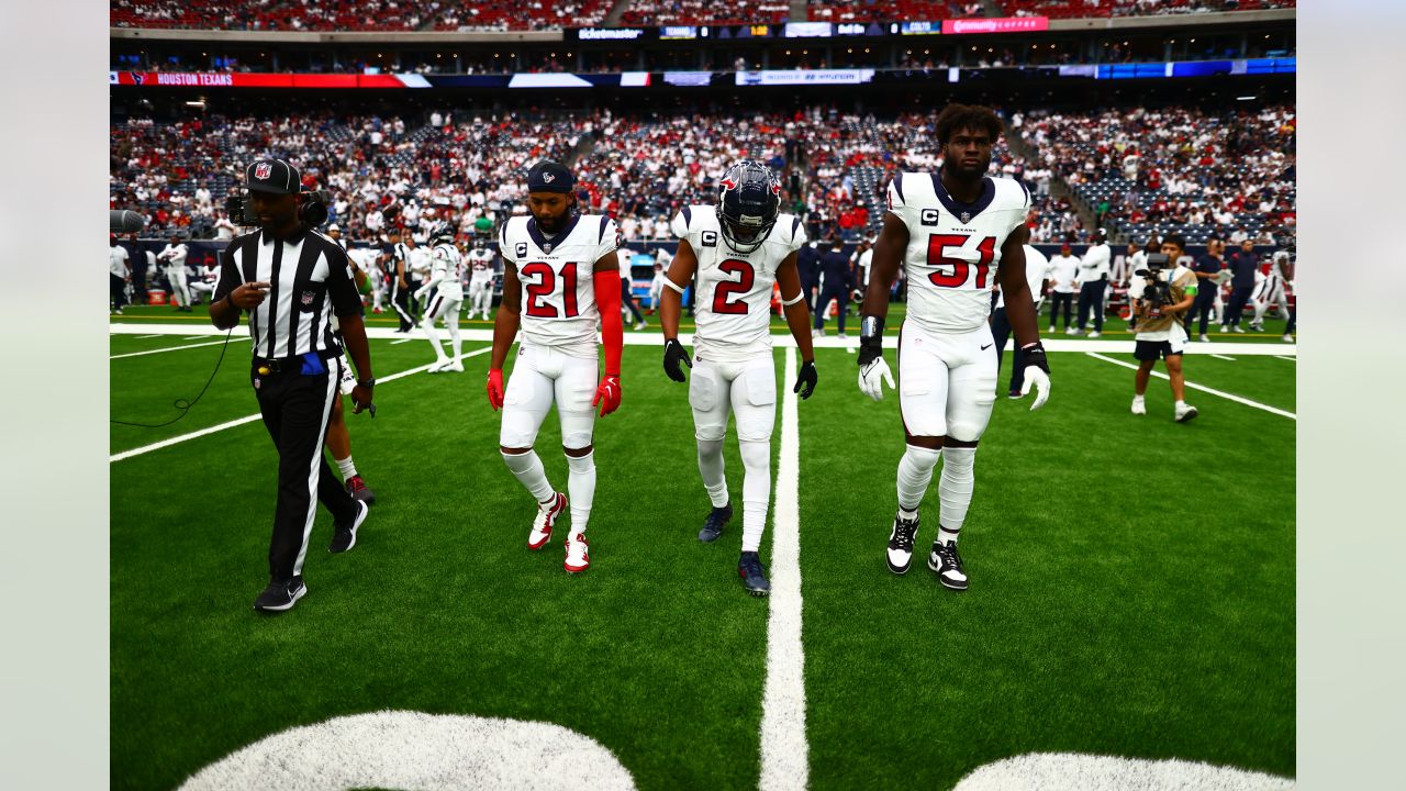 C.J. Stroud throws for 384 yards and two touchdowns in the Texans