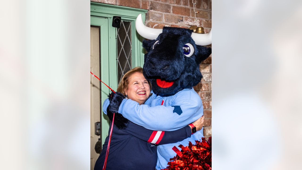 Houston Texans Season Ticket Member surprise with Verizon