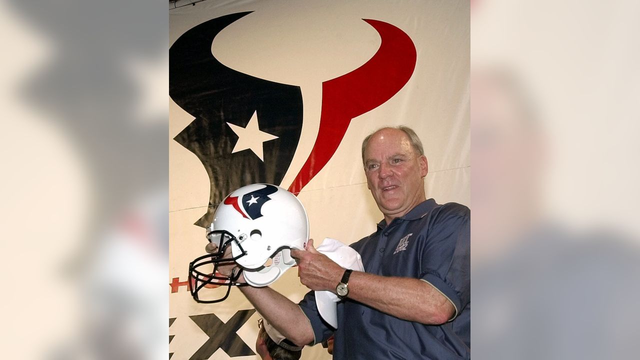 BOB gone so now we can acknowledge our team captains finally : r/Texans