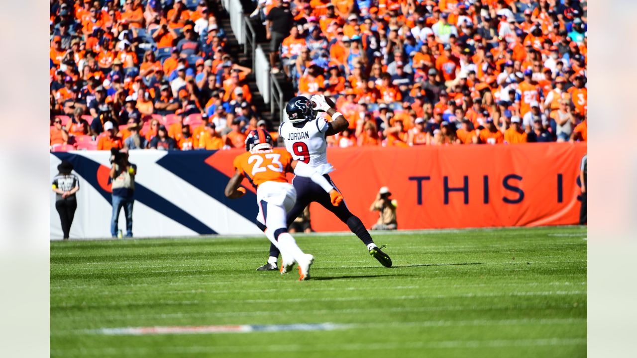 Denver Broncos defeat Houston Texans in 16-9 defensive battle