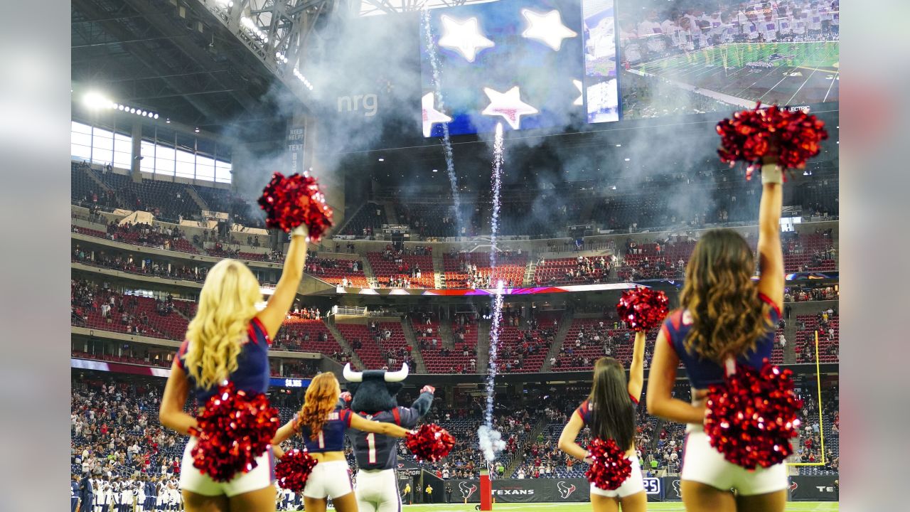 Houston Texans Cheerleaders Photos from Texans vs LA Rams – Pro Dance Cheer