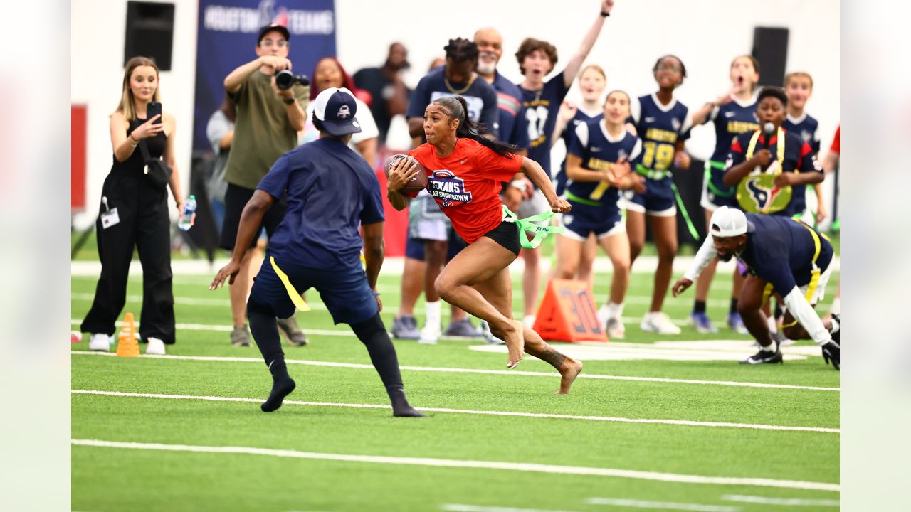 \ud83d\udcf8 Influencer Photos | Flag Football Showdown