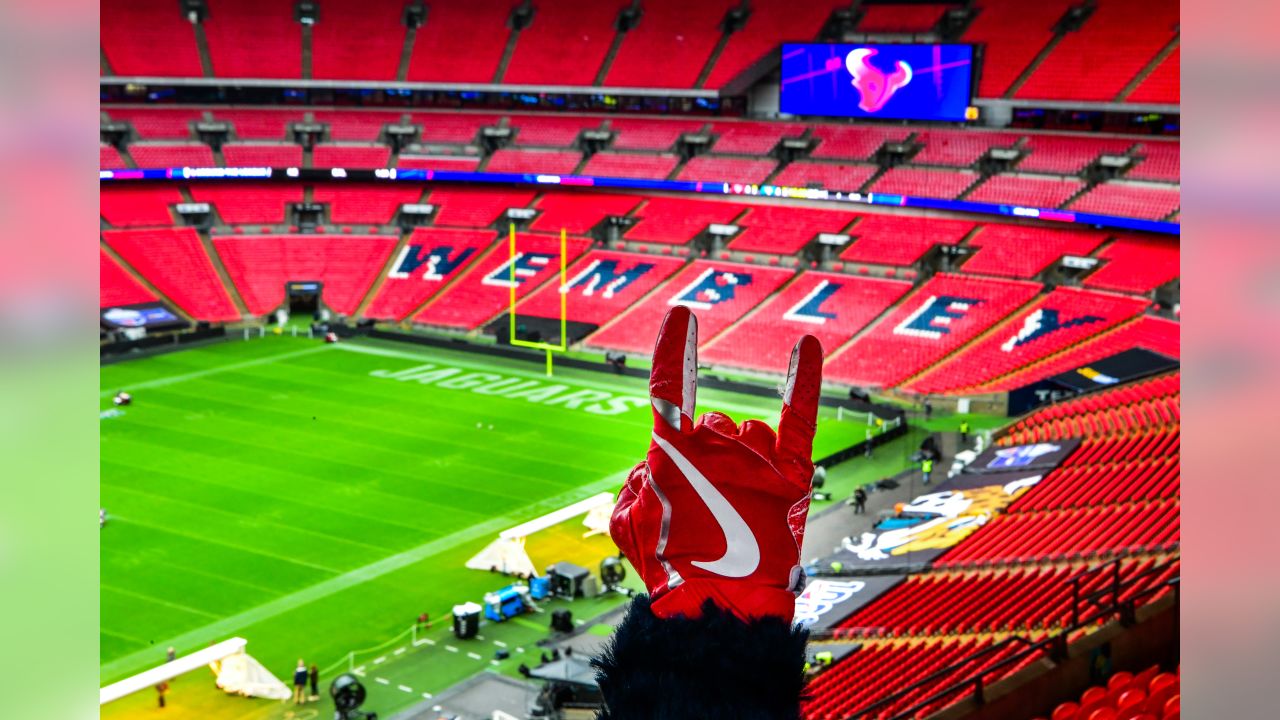 Houston Texans fans prior to the NFL International Series match at Wembley  Stadium, London Stock Photo - Alamy