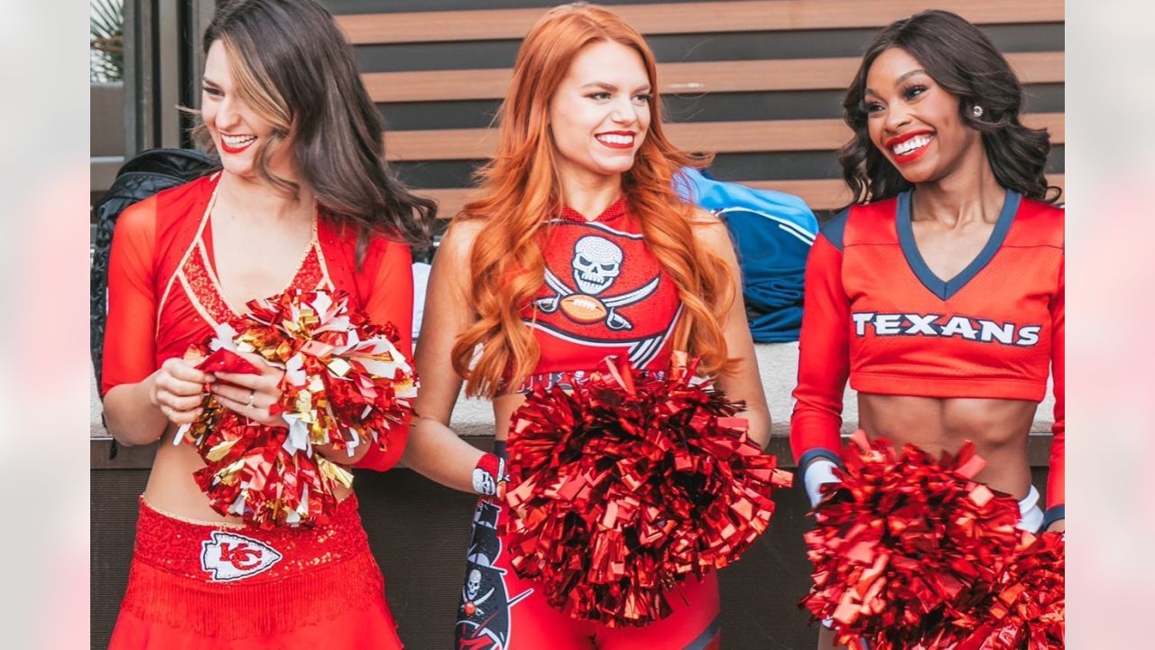 \ud83d\udcf8 | Houston Texans Cheerleaders at the 2022 Pro Bowl