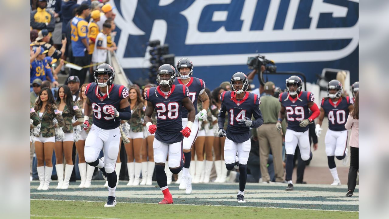 Photos: Los Angeles Rams beat Houston Texans 33-7 – Daily News