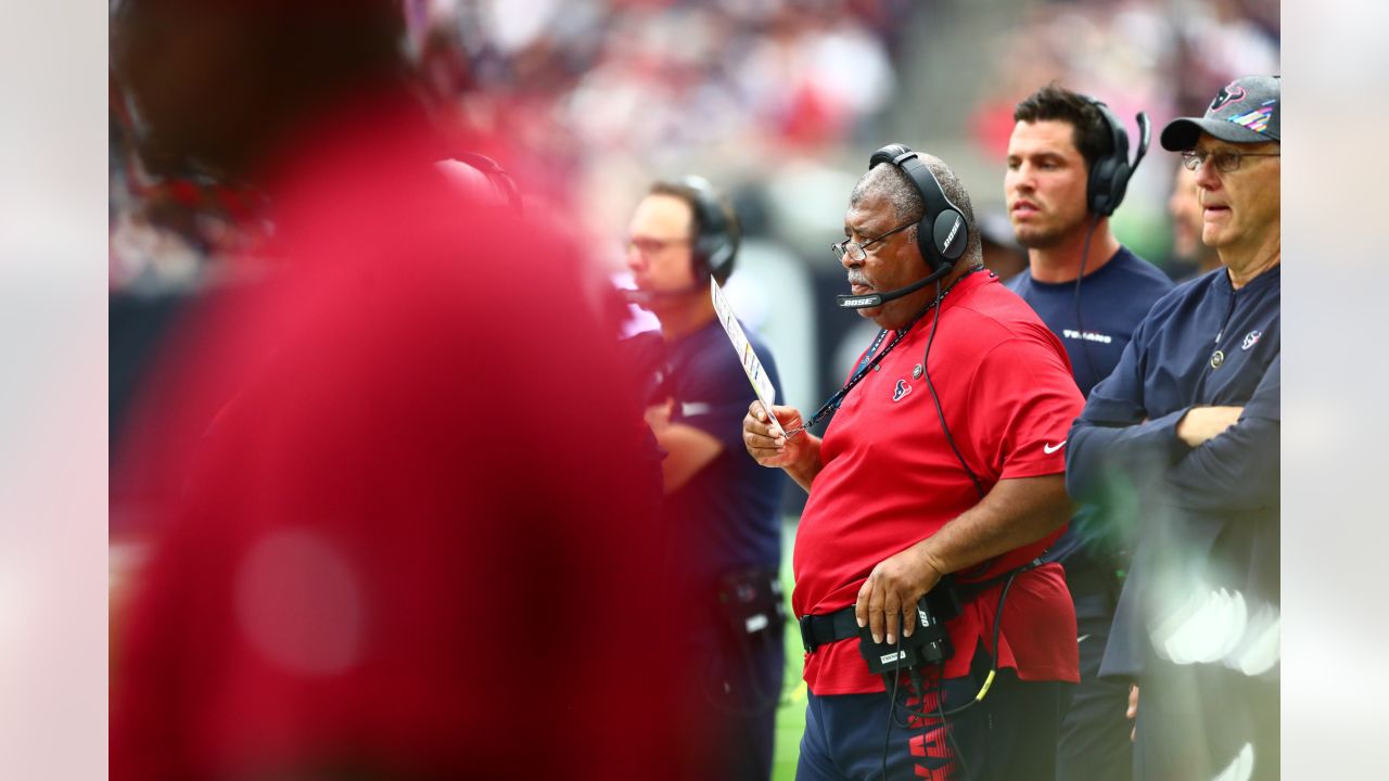 Romeo Crennel retires: Longtime coach walking away after five