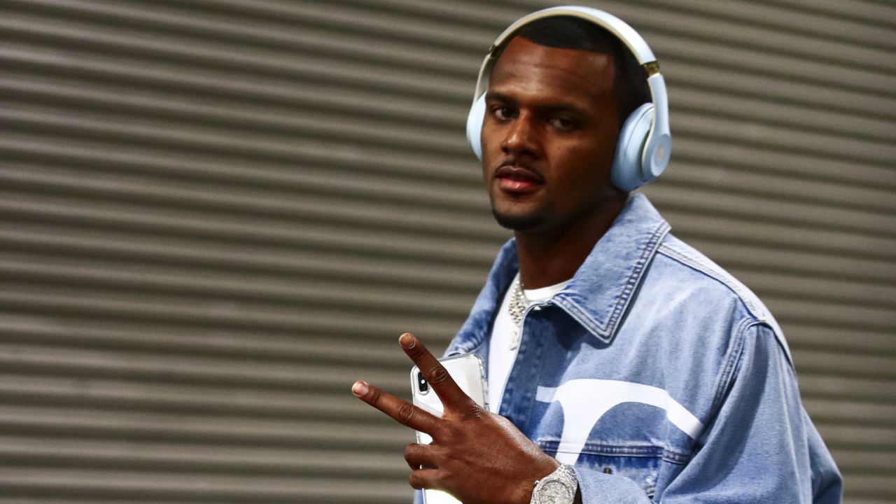 Houston Texans quarterback Deshaun Watson (4) greets wide receiver Kenny  Stills (12) before an NFL football game against the Tennessee Titans  Sunday, Oct. 18, 2020, in Nashville, Tenn. (AP Photo/Mark Zaleski Stock  Photo - Alamy