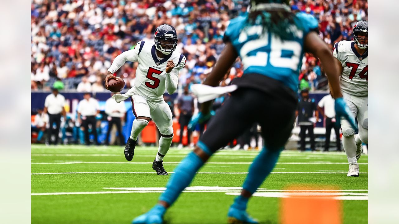 Houston, TX, USA. 12th Sep, 2021. Houston Texans wide receiver Danny  Amendola (86) leaves the field after an NFL football game between the  Jacksonville Jaguars and the Houston Texans at NRG Stadium