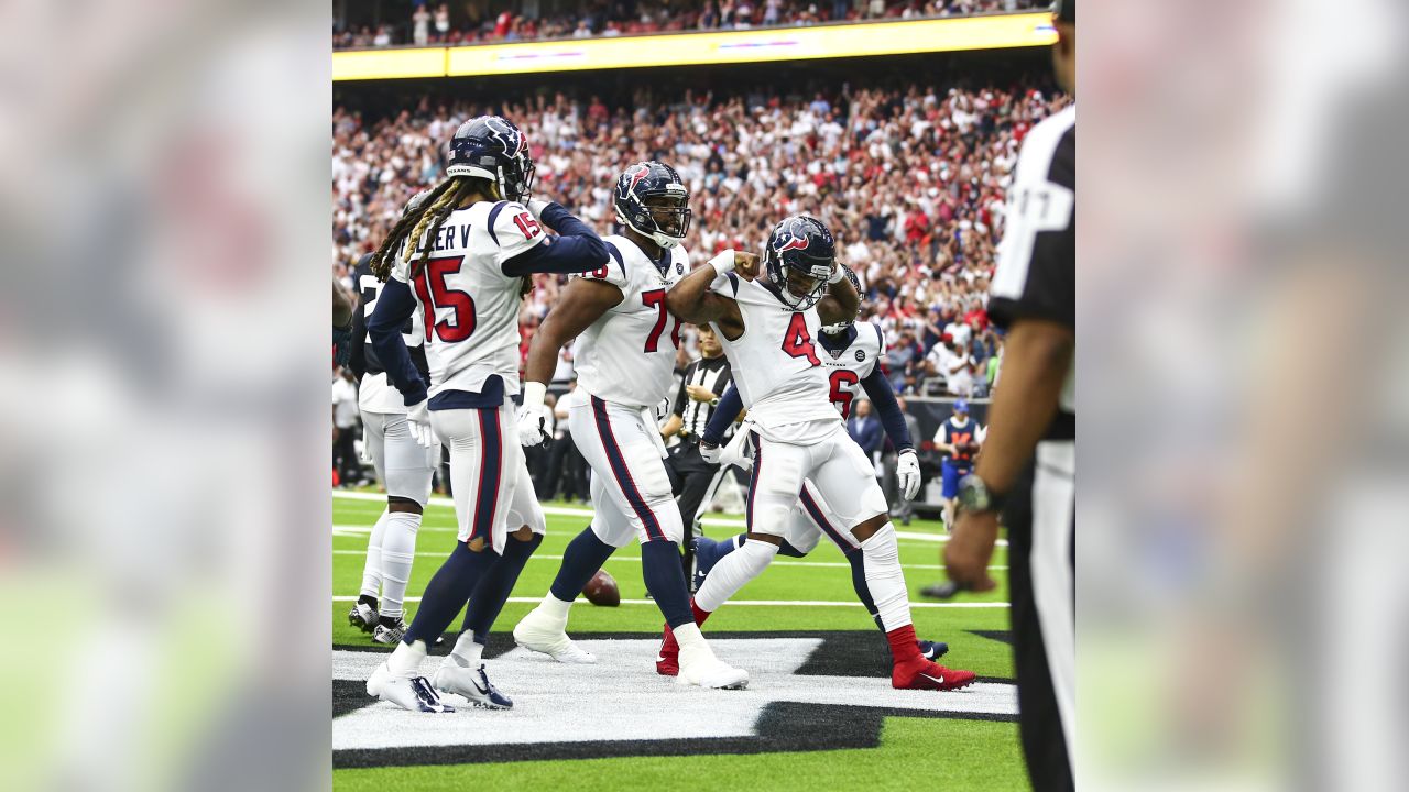 Texans to honor first responders at Liberty White Out Game