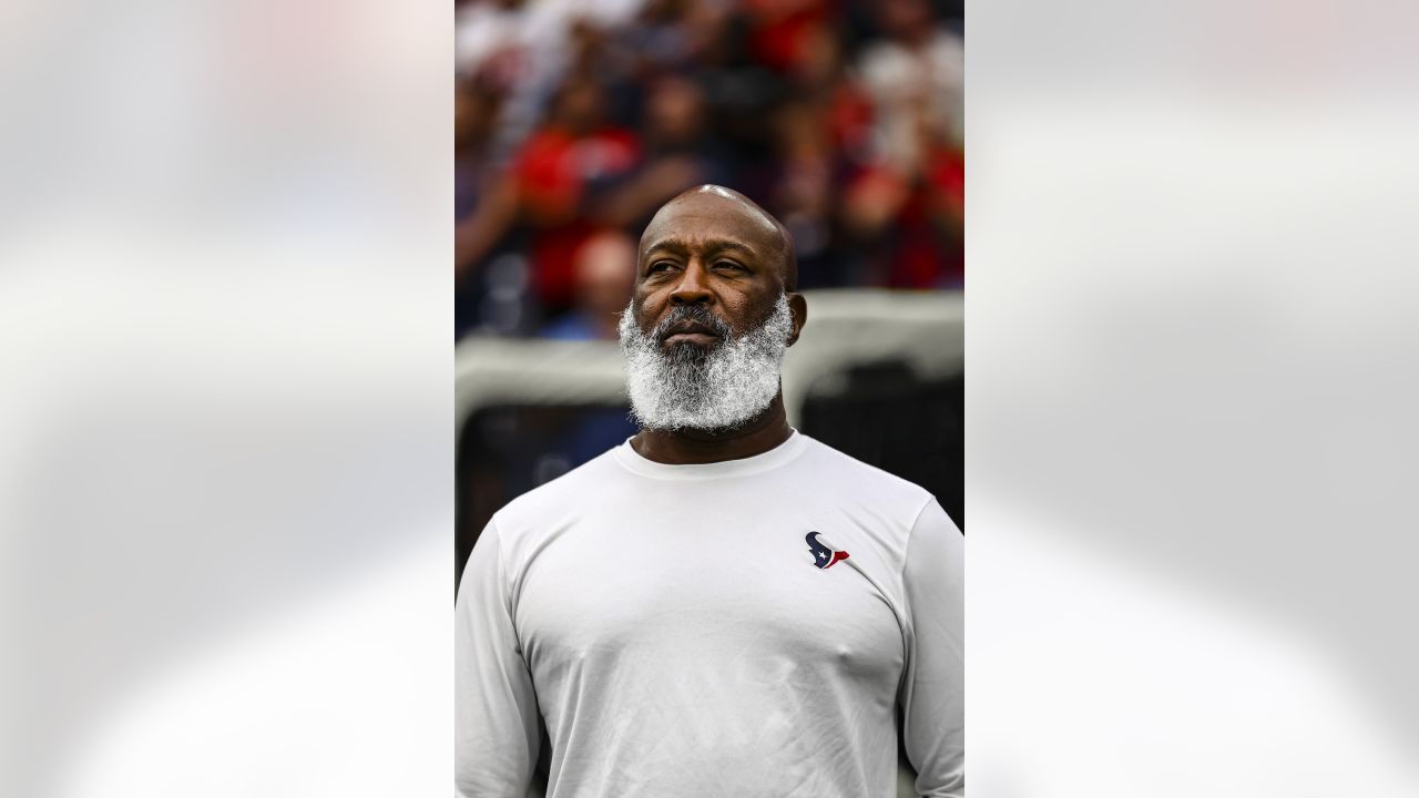 Former Chicago Bears Head Coach Lovie Smith Frontrunner For Houston Texans  Job - On Tap Sports Net