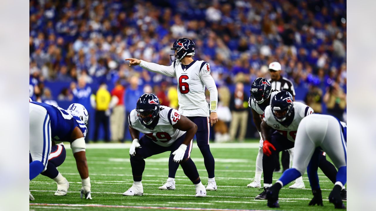 \ud83d\udcf8 Game Photos | Texans at Colts, Week 18