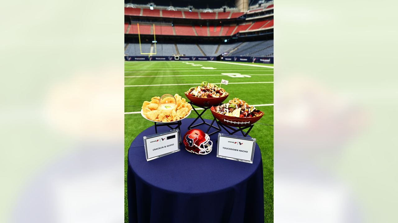 Texans' new concessions stand snacks include cracklins and queso