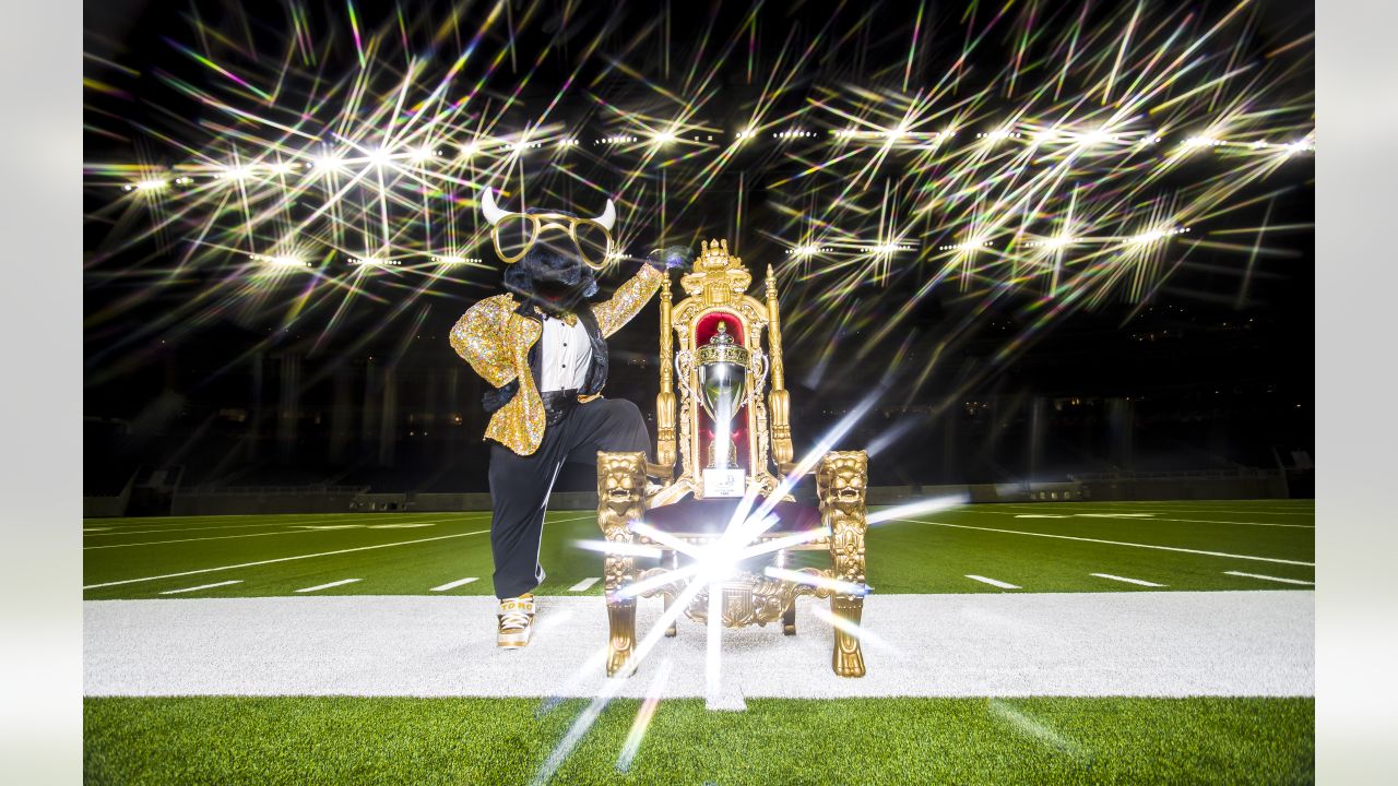 October 2, 2022: Houston Texans mascot Toro performs prior to an NFL  football game between the Los Angeles Chargers and the Houston Texans at  NRG Stadium in Houston, TX. ..Trask Smith/CSM/Sipa USA(Credit Image: ©  Trask Smith/Cal Sport Media