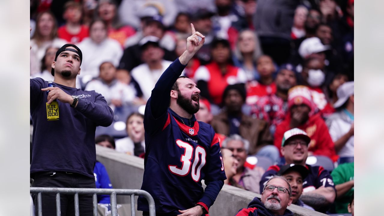 Kansas City Chiefs vs. Houston Texans. Fans support on NFL Game. Silhouette  of supporters, big screen with two rivals in background Stock Photo - Alamy