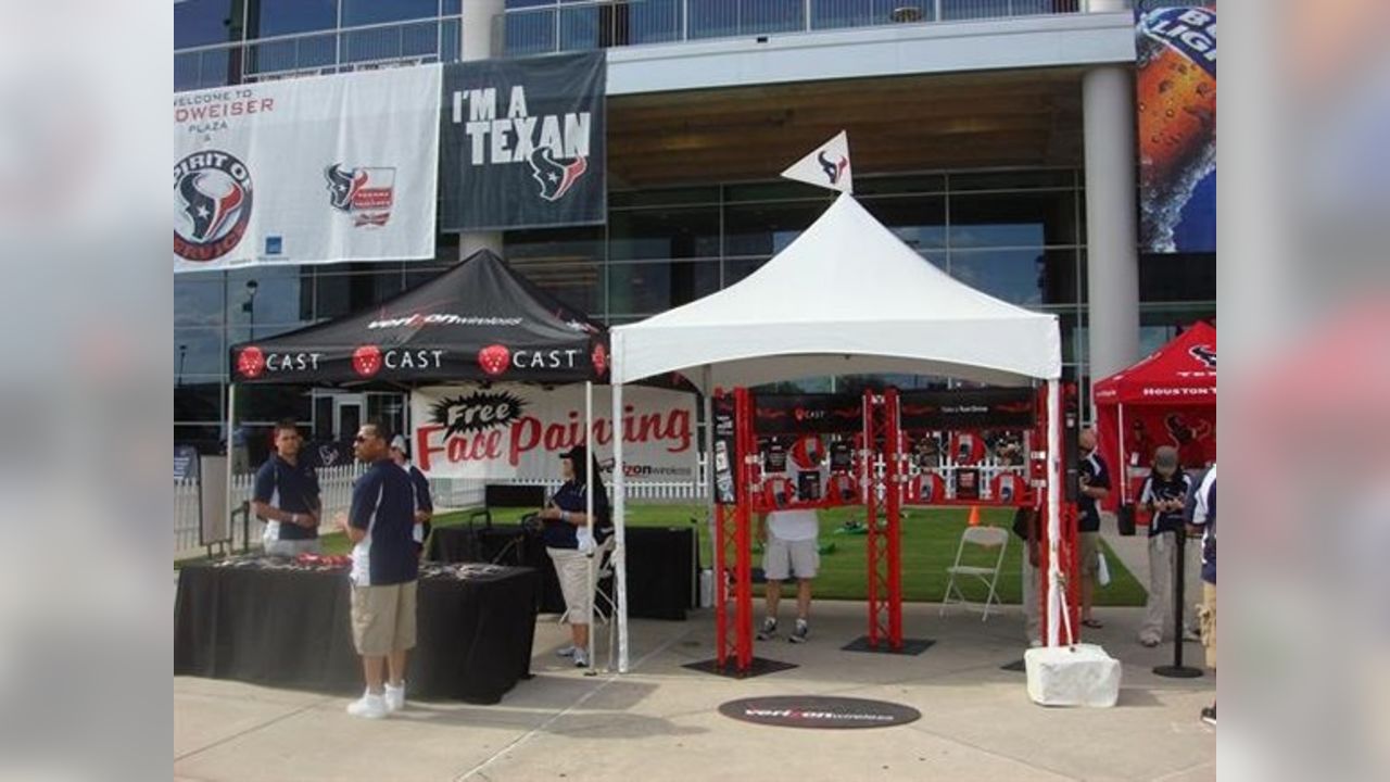 Titans vs Texans Watch Party - Plaza Mariachi