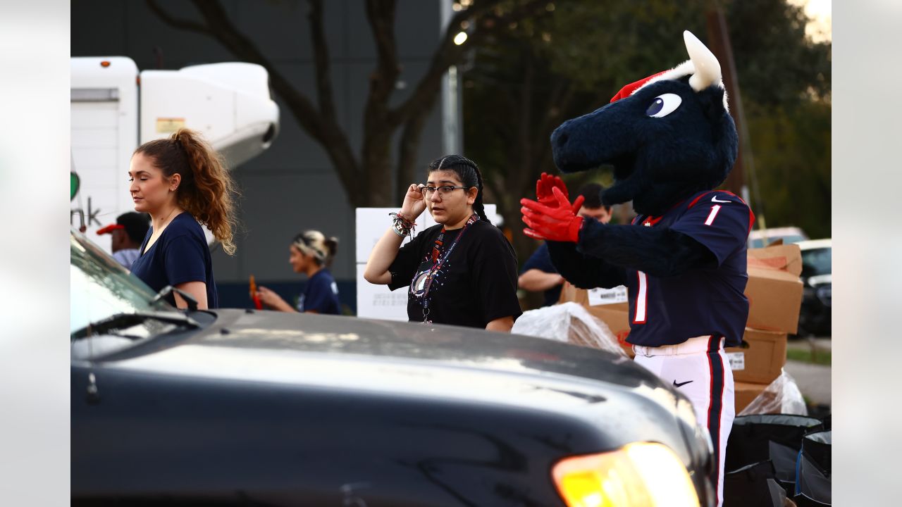 Houston Texans offer fans opportunity to exchange select former player  jerseys for 44% off new jersey through Oct. 15 - ABC13 Houston