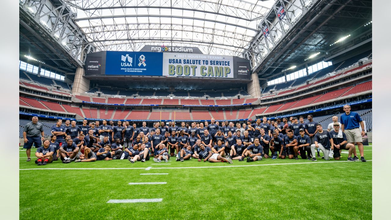 Military Train like Cowboys at USAA Salute to Service Boot Camp