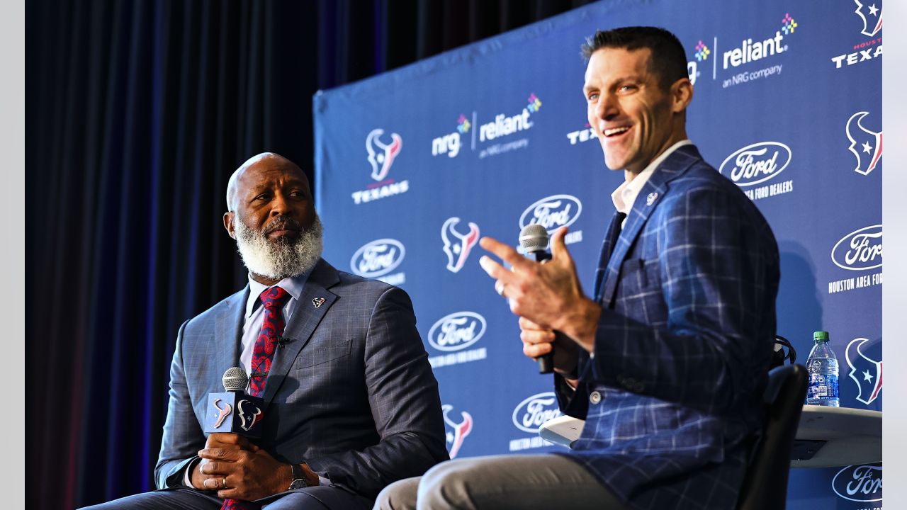 Texans finalize 2022 coaching staff