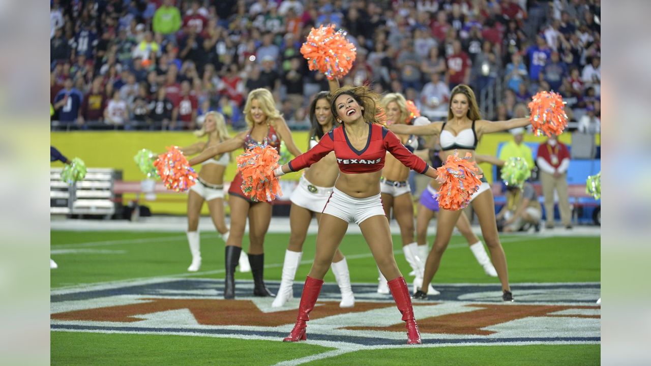 Texans cheerleaders have rigorous routines to stay fit for the field