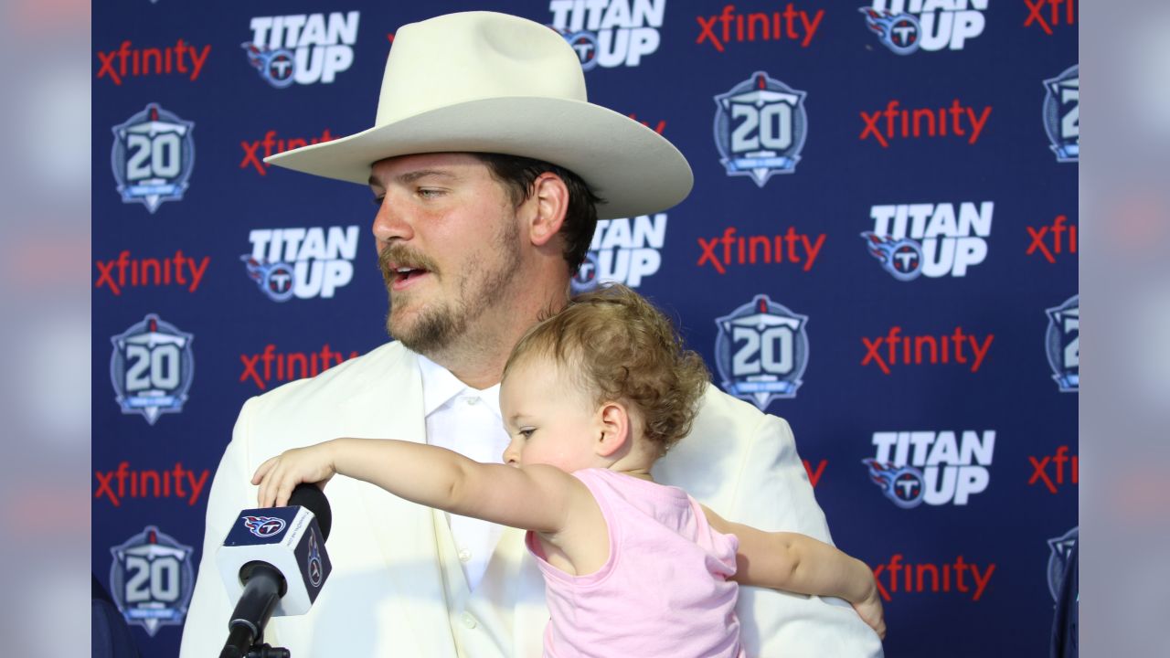 With new deal, Taylor Lewan is Boss Hogg of Titans' O-line