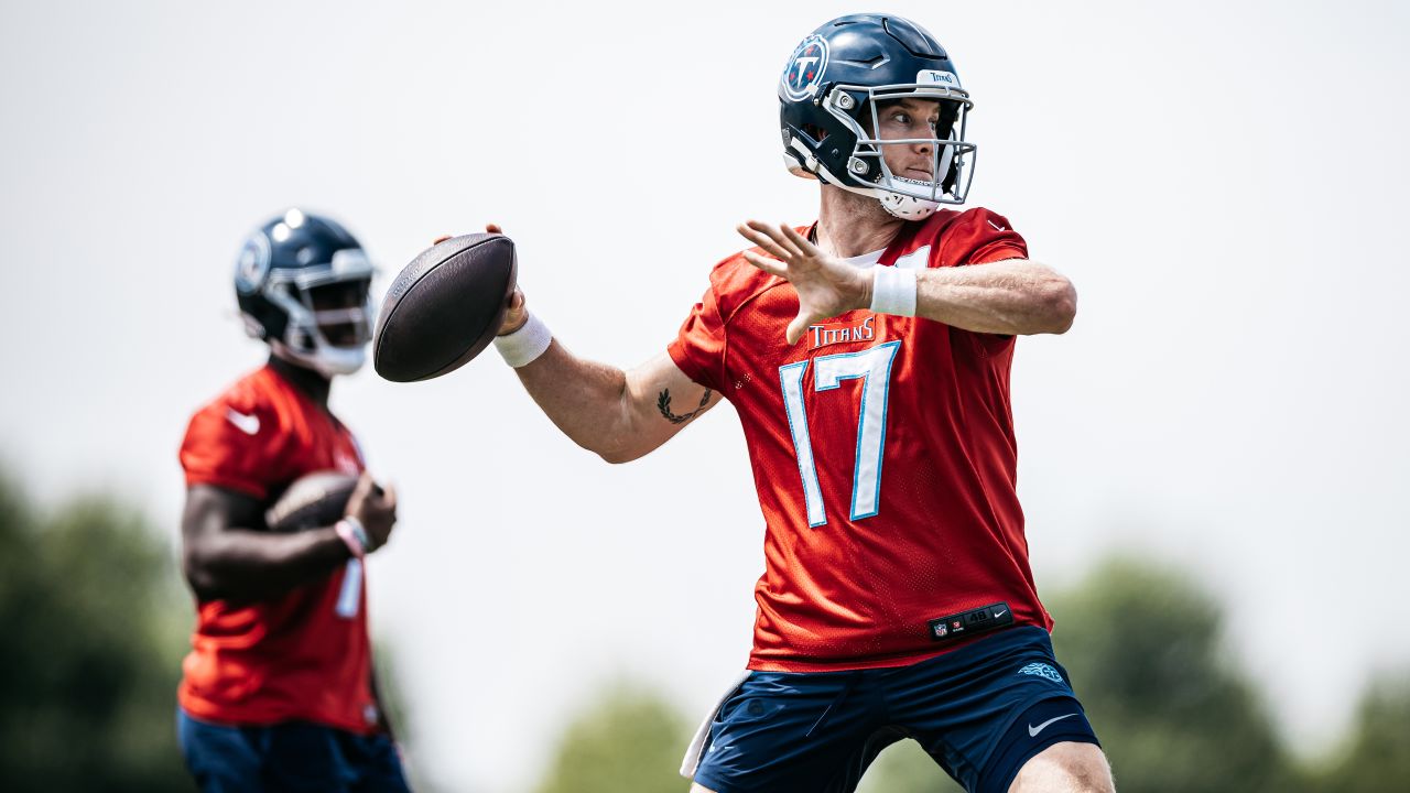 PHOTOS: Tennessee Titans practice ahead of Monday Night game