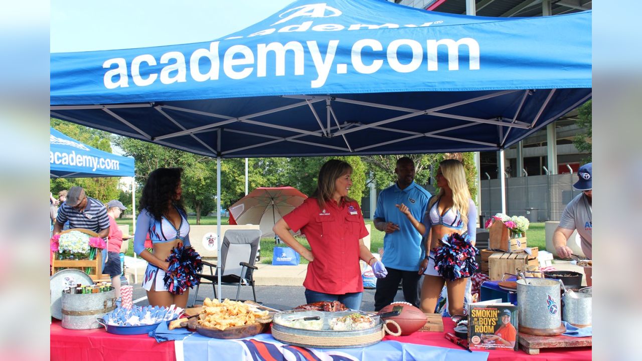 Titans, Academy Host Tailgating Event at Nissan Stadium