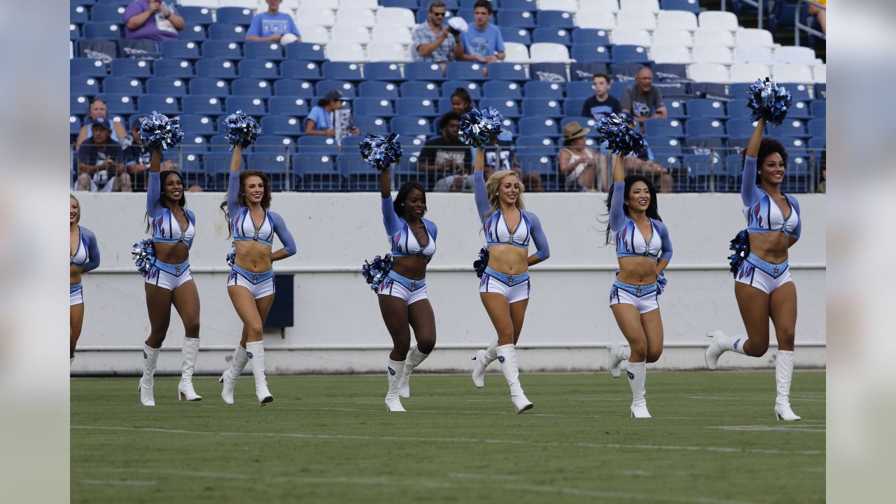 Tennessee Titans to Narrow the Field 46 to 26 During Final Cheerleading  Auditions - Clarksville Online - Clarksville News, Sports, Events and  Information