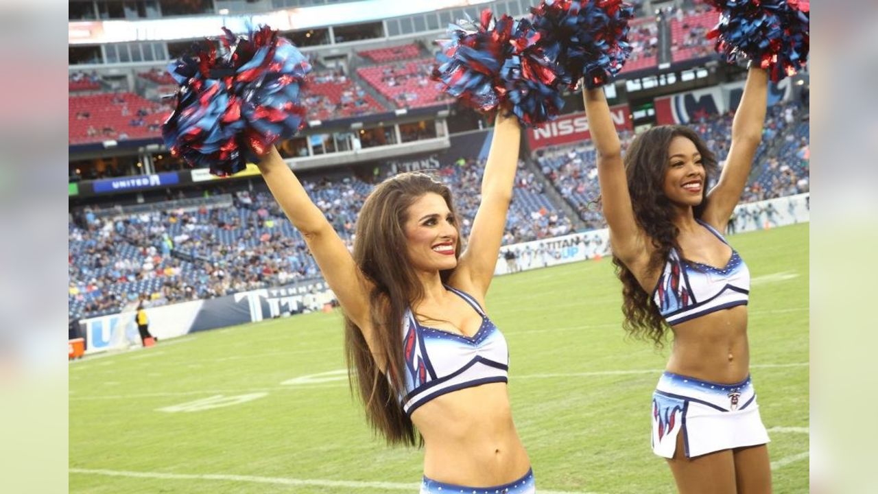 New England Patriots Cheerleaders set to debut new uniforms