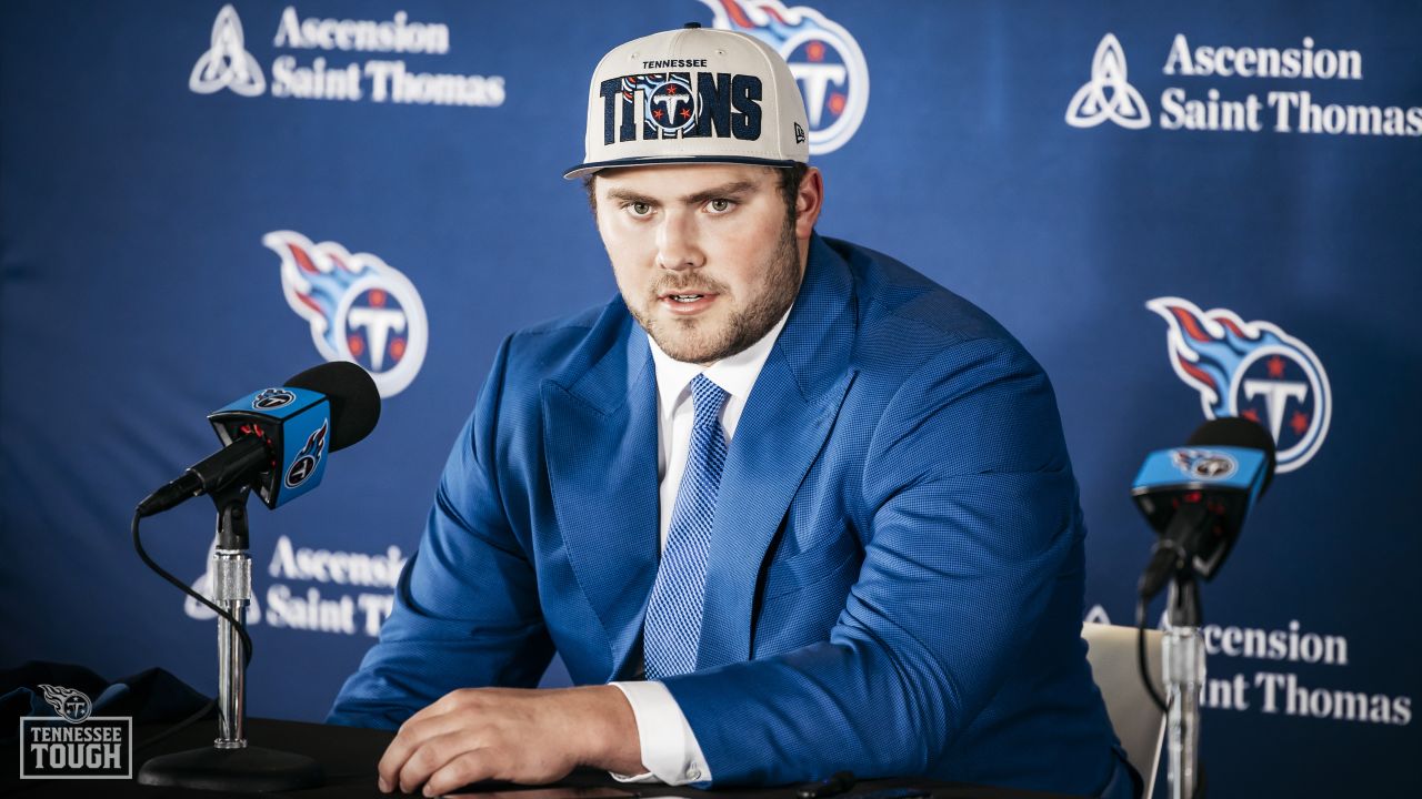 Titans Agree to Terms With First Round Pick OL Peter Skoronski