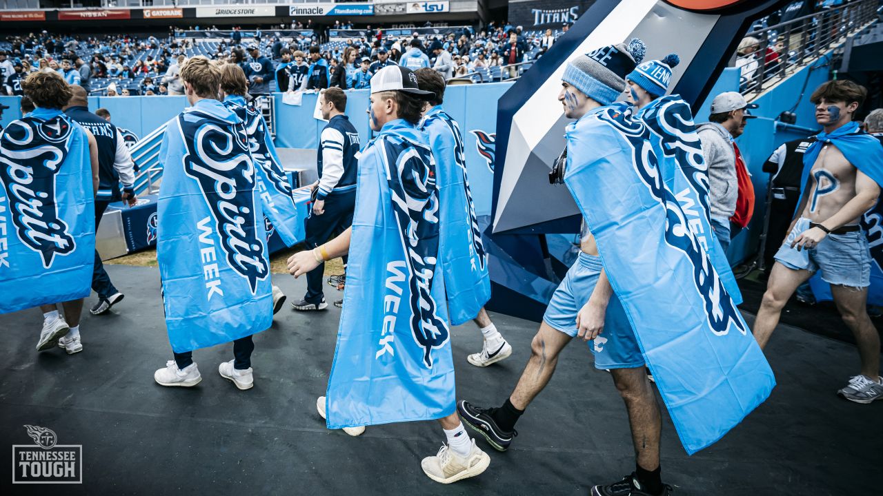 Fans show Christmas spirit during Titans vs. Redskins game at Nissan Stadium