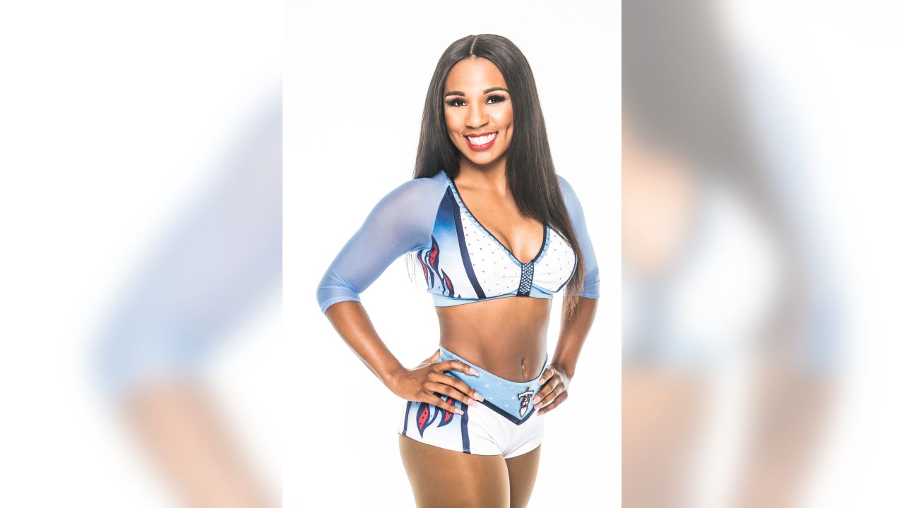 Cheerleader Spotlight: Andrea