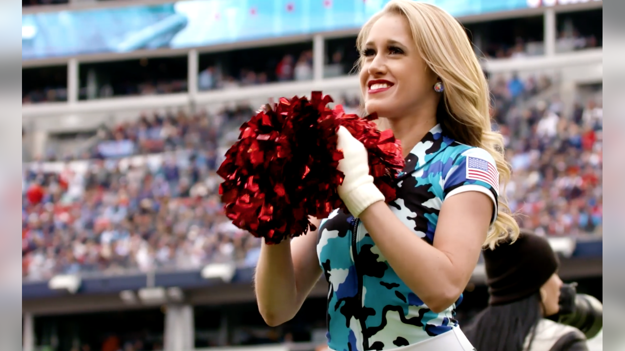 Rookie Cheerleader - New England Patriots Cheerleaders