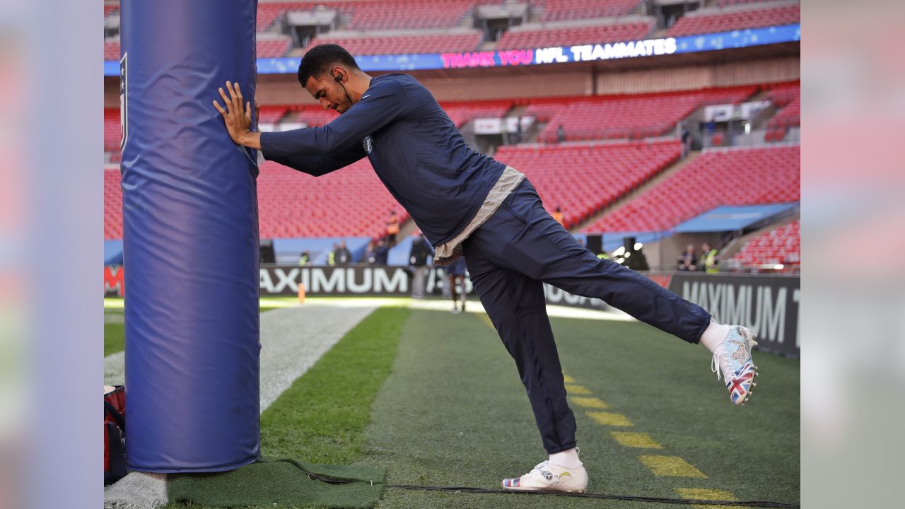 Photos: Titans vs. Chargers Pregame