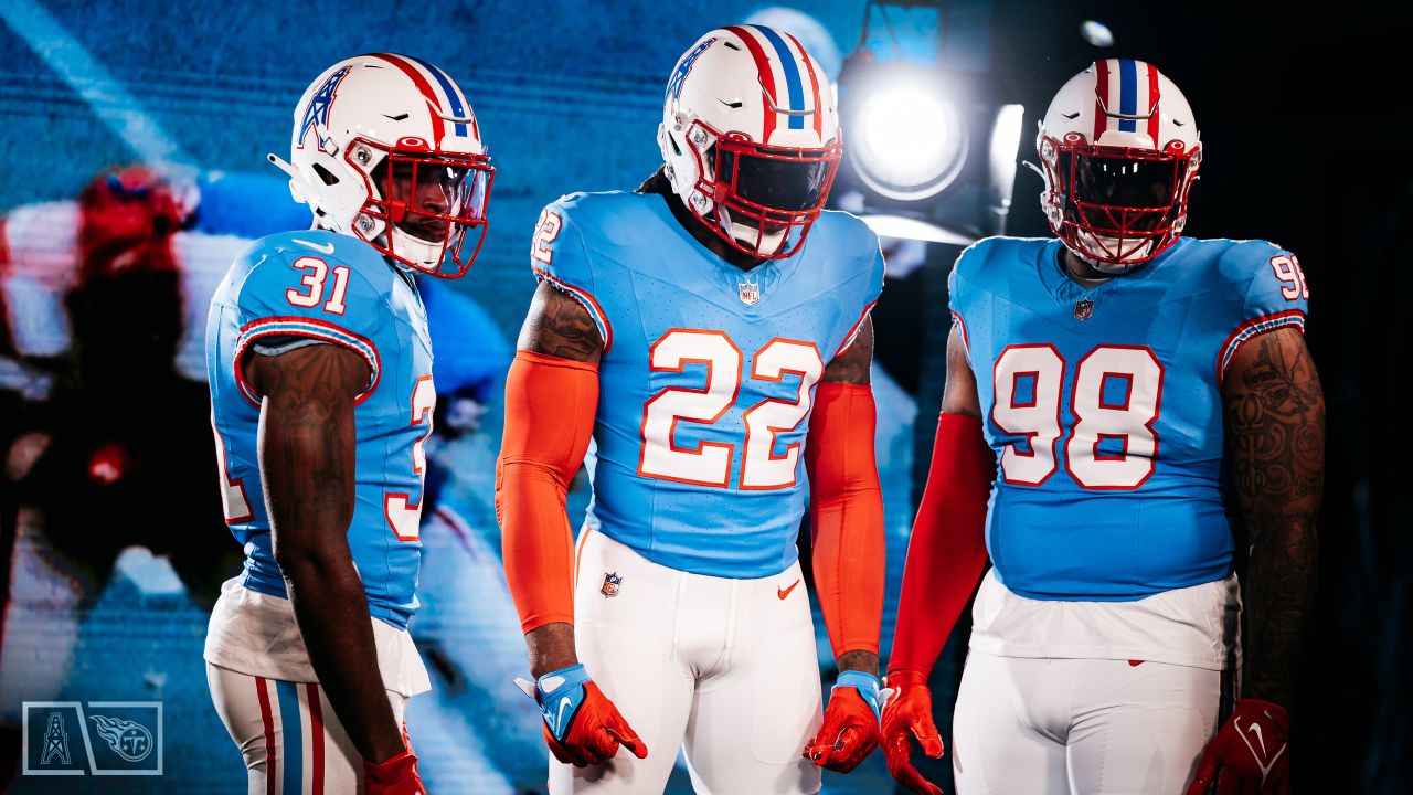 The Titans Officially Unveiled Their Throwback Oilers Uniforms And  Everything About Them Is Perfect