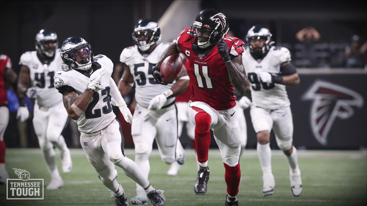 December 29, 2019: Atlanta Falcons wide receiver Julio Jones (11) signs a  jersey for fans after the NFL game between the Atlanta Falcons and the Tampa  Bay Buccaneers held at Raymond James