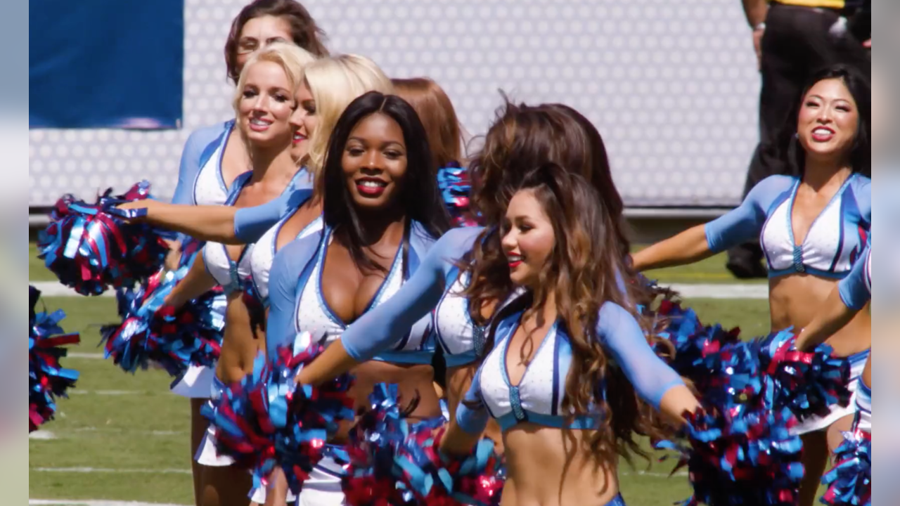 Customer Spotlight: The Tennessee Titans Cheerleaders' New Uniform!