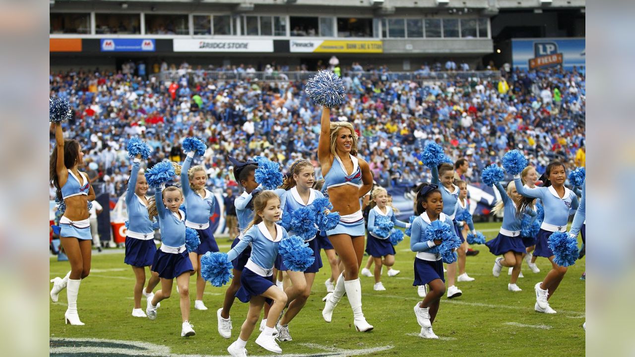 Titans Cheerleaders  2023 Titans Cheerleading Finalists