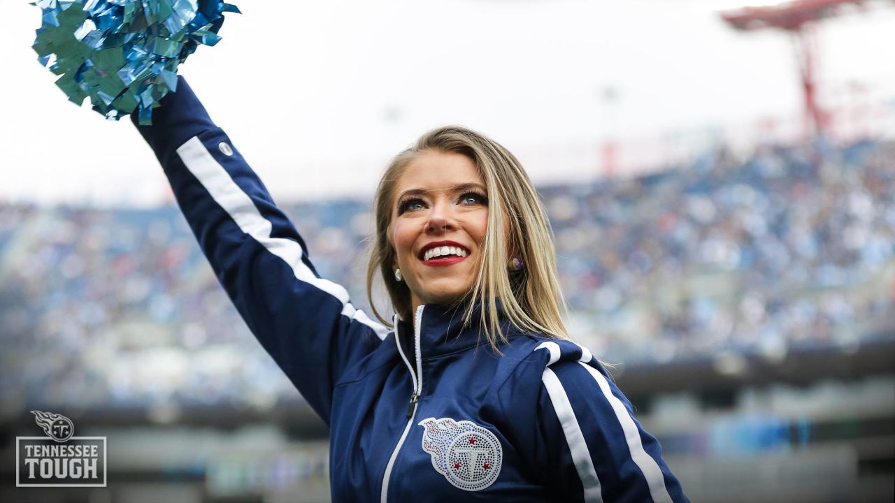 Titans Cheerleader Spotlight: Morgan