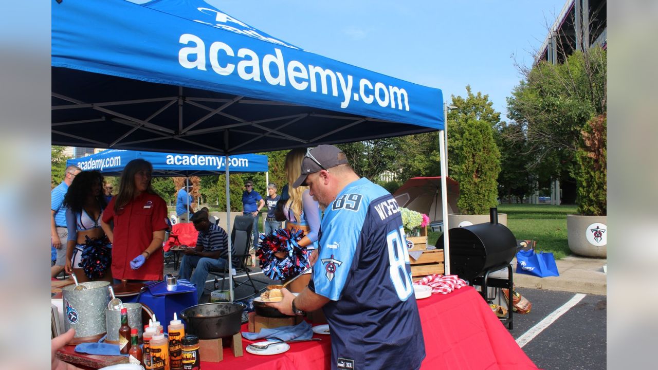 Titans, Academy Host Tailgating Event at Nissan Stadium