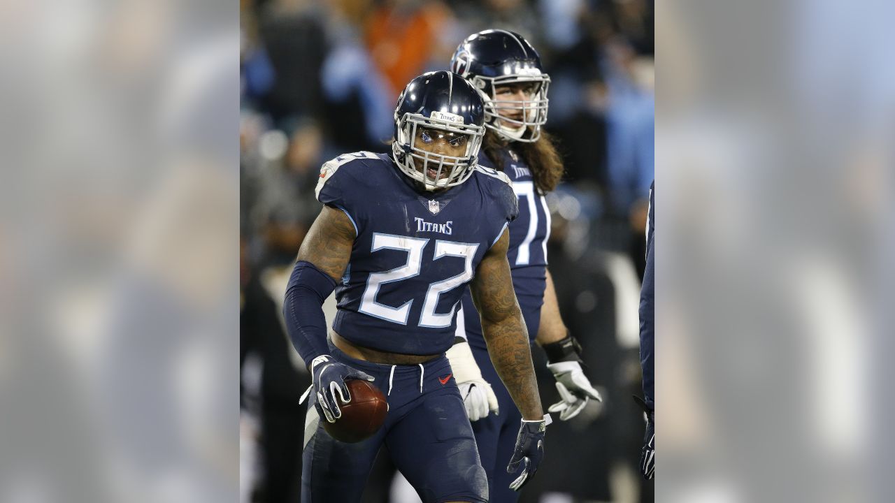 Derrick Henry rushes for 219 yards, breaks Eddie George's Titans