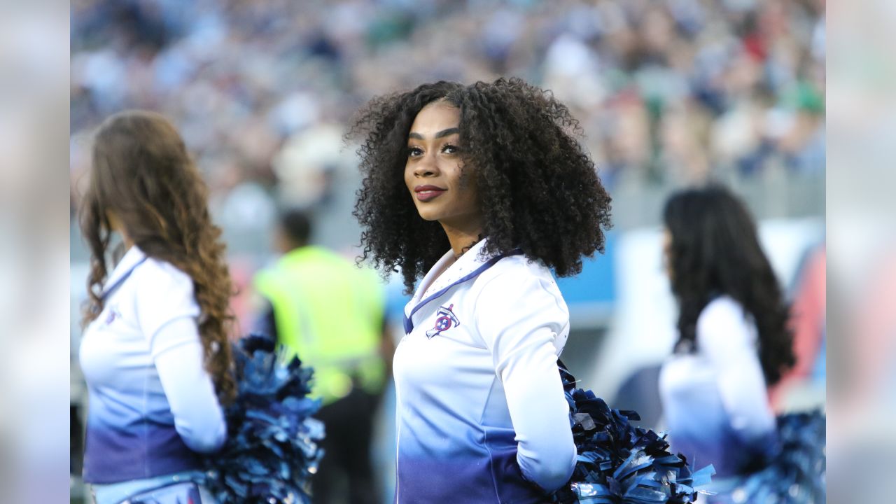 Titans Cheerleader Rookie Spotlight: Alexandria