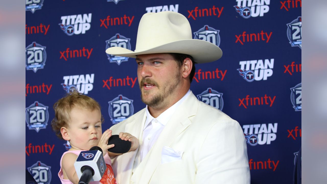 With new deal, Taylor Lewan is Boss Hogg of Titans' O-line