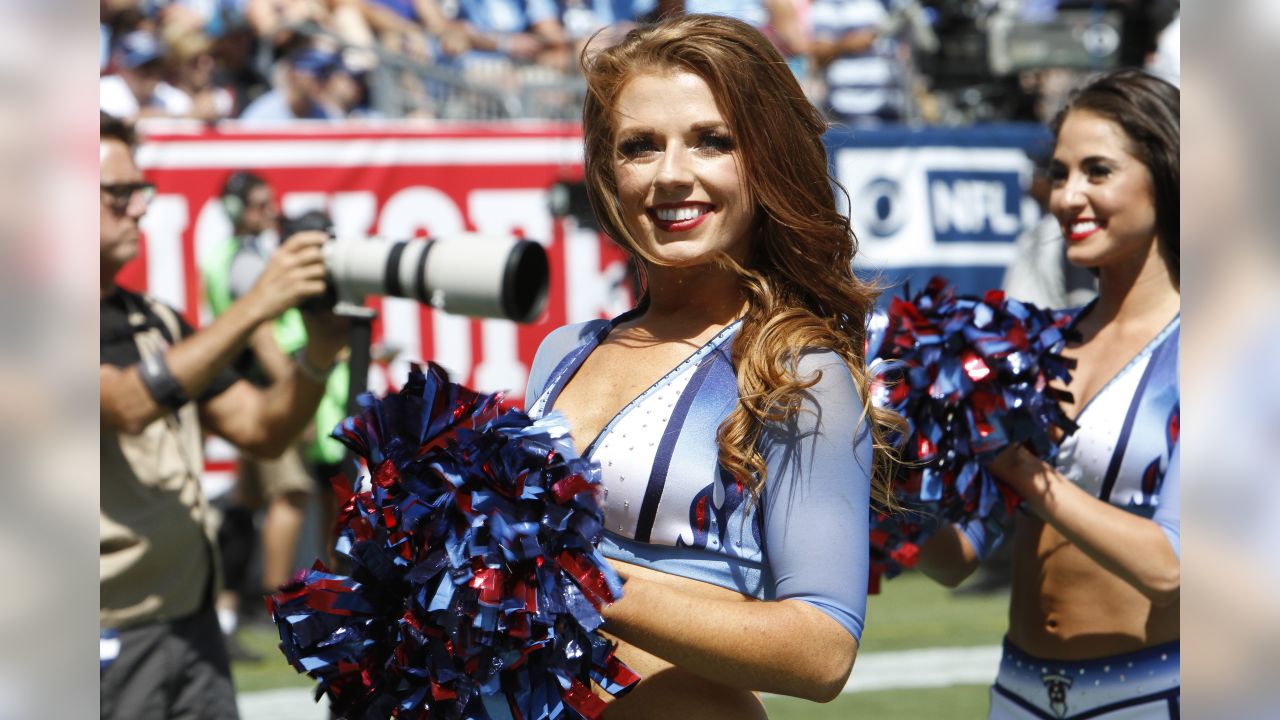 Titans Cheerleader Spotlight: Zephanie