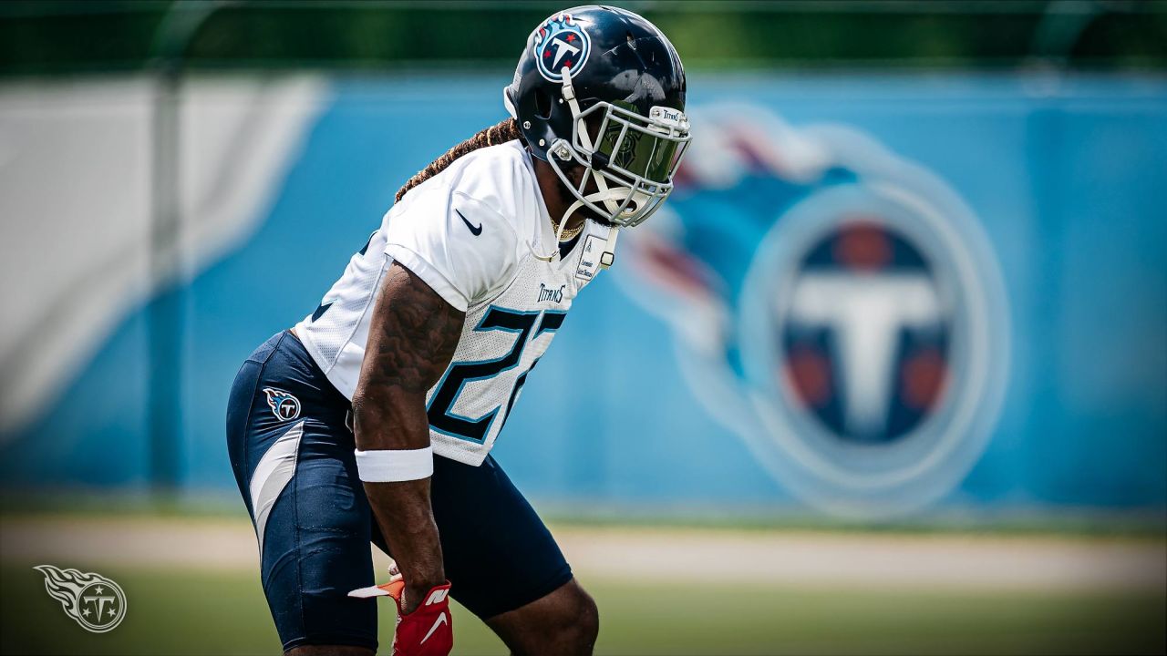 Tennessee Titans' Vic Beasley hype video, first look in two-tone blue