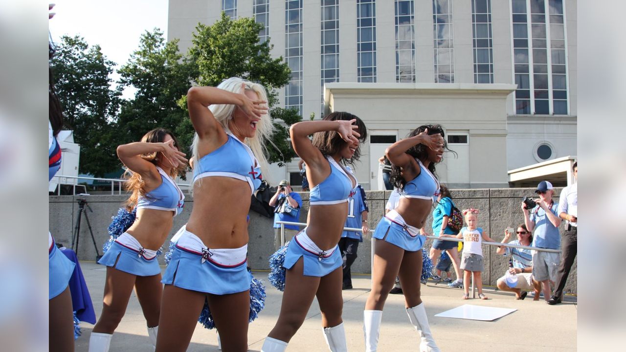 Titans Playoff Pep Rally in Nashville at 6th & Peabody