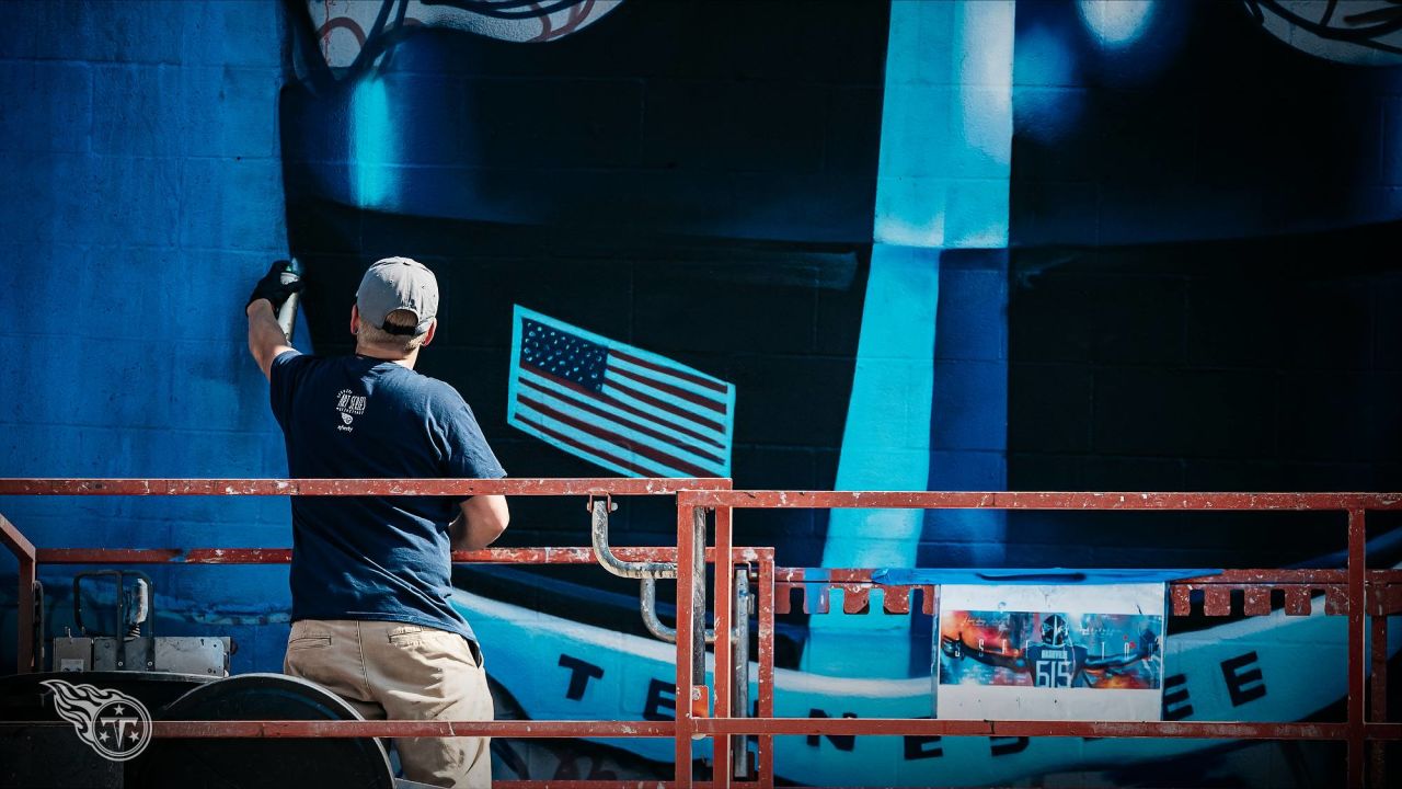 Timelapse of Titans Mural in Downtown Nashville, Nashville, Tennessee  Titans, Tennessee, Kicking off a new Tennessee Titans football season ⚔️, By Tennessee Titans