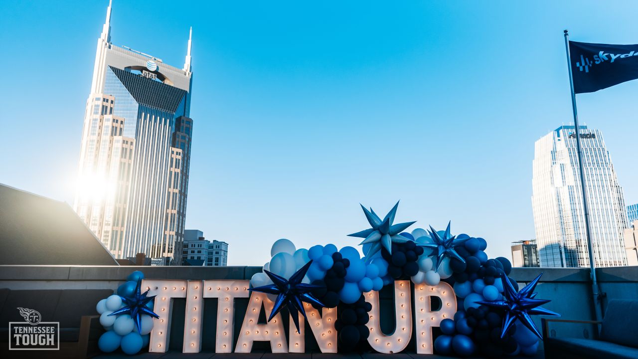 Titans vs. Cowboys, Skydeck Watch Party