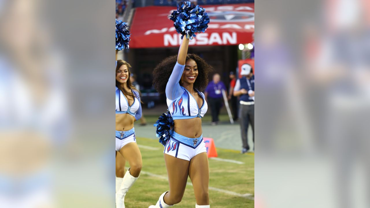 Titans Cheerleader Rookie Spotlight: Alexandria