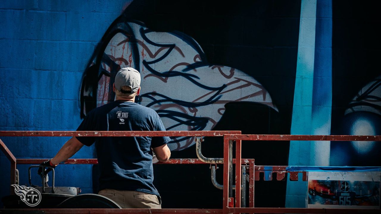 TIME-LAPSE: New Titans mural painted in downtown Nashville